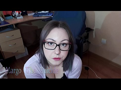 ❤️ Une fille sexy avec des lunettes suce profondément un gode devant la caméra ️ Porno beau at fr.analytik24.ru